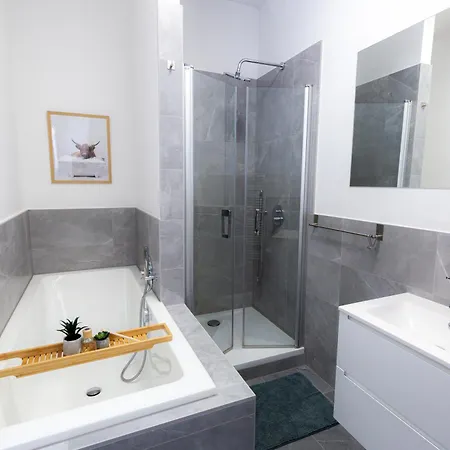Soulscape Edler Sanierter Altbau-wohnraum Zentrumsnah Gratis Wifi * Zwickau