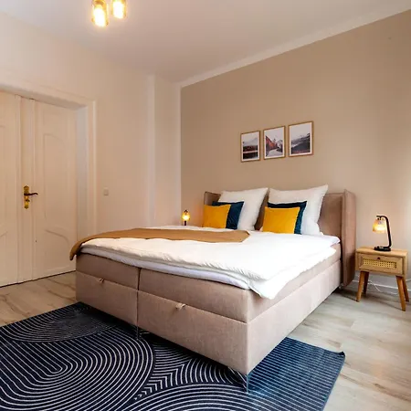 Soulscape - Edler Sanierter Altbau-wohnraum Zentrumsnah Gratis Wifi Апартаменты